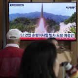 Les deux missiles ont parcouru 400 km et se sont écrasés dans la mer du Japon.